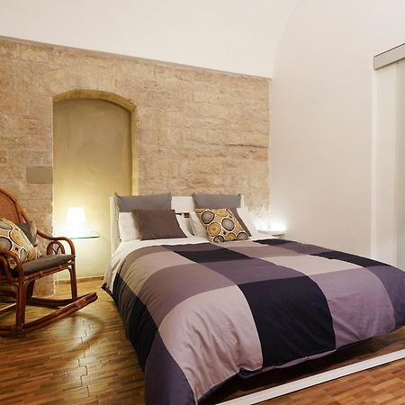 Winnili Apartments Trani Bagian luar foto