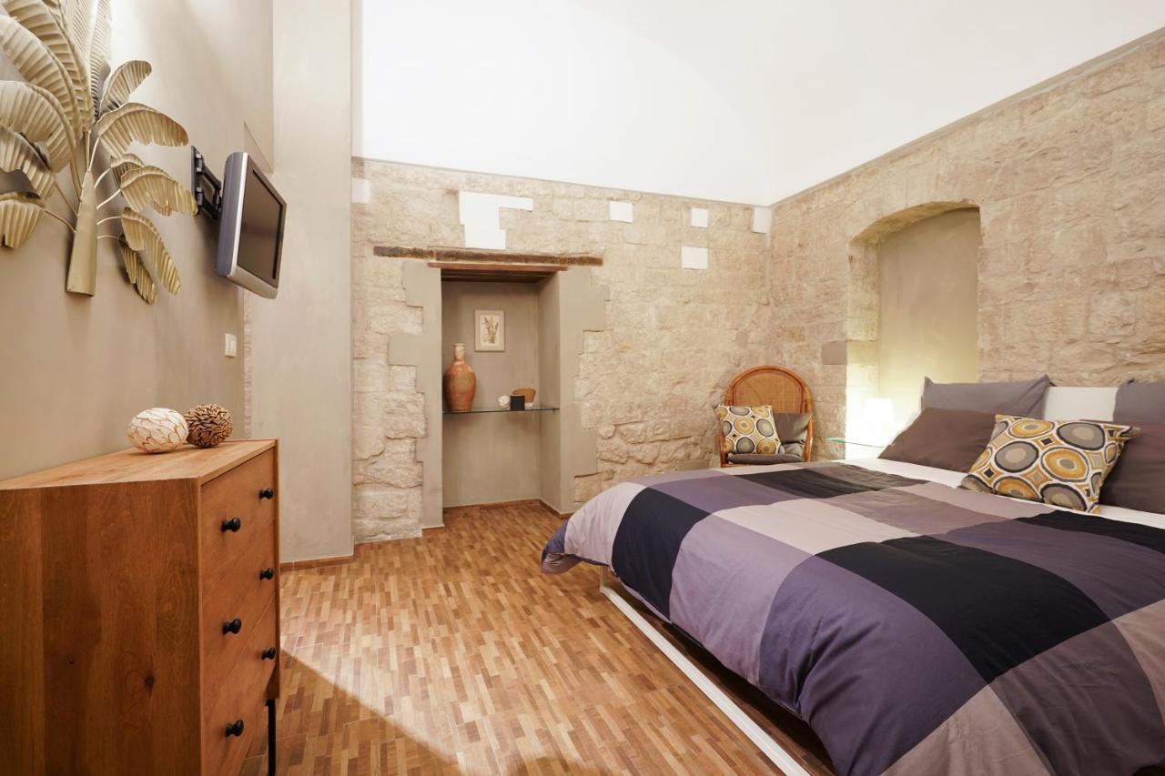 Winnili Apartments Trani Bagian luar foto