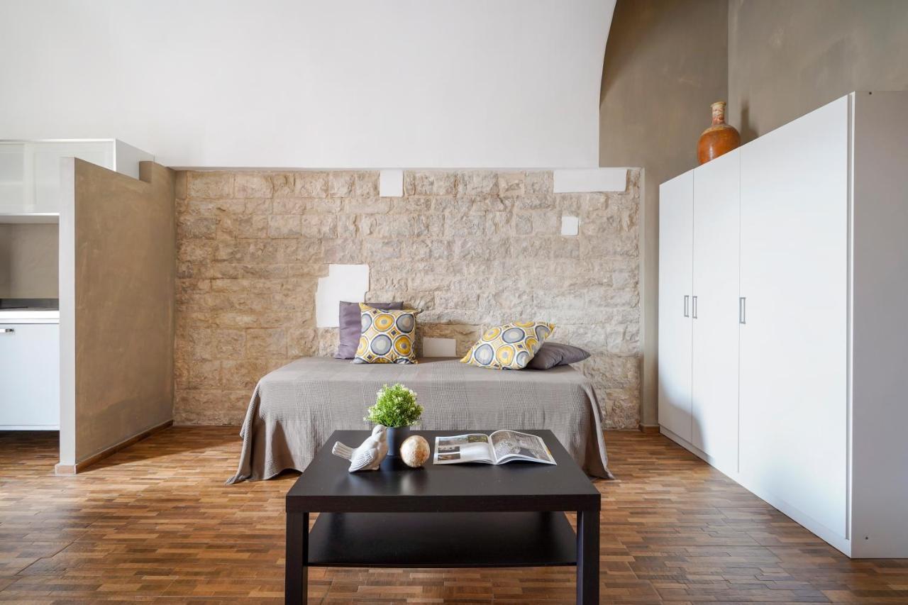 Winnili Apartments Trani Bagian luar foto