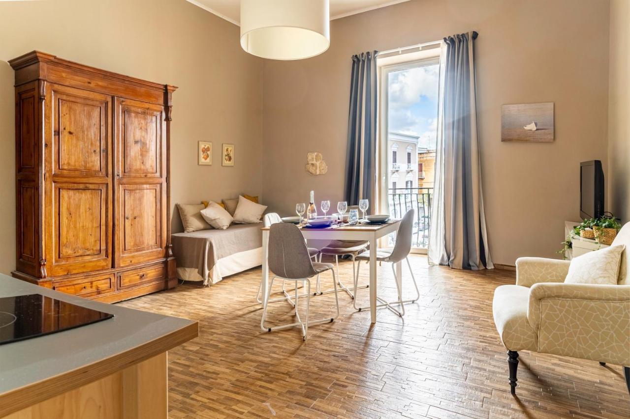 Winnili Apartments Trani Bagian luar foto