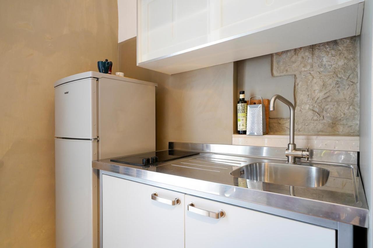 Winnili Apartments Trani Bagian luar foto