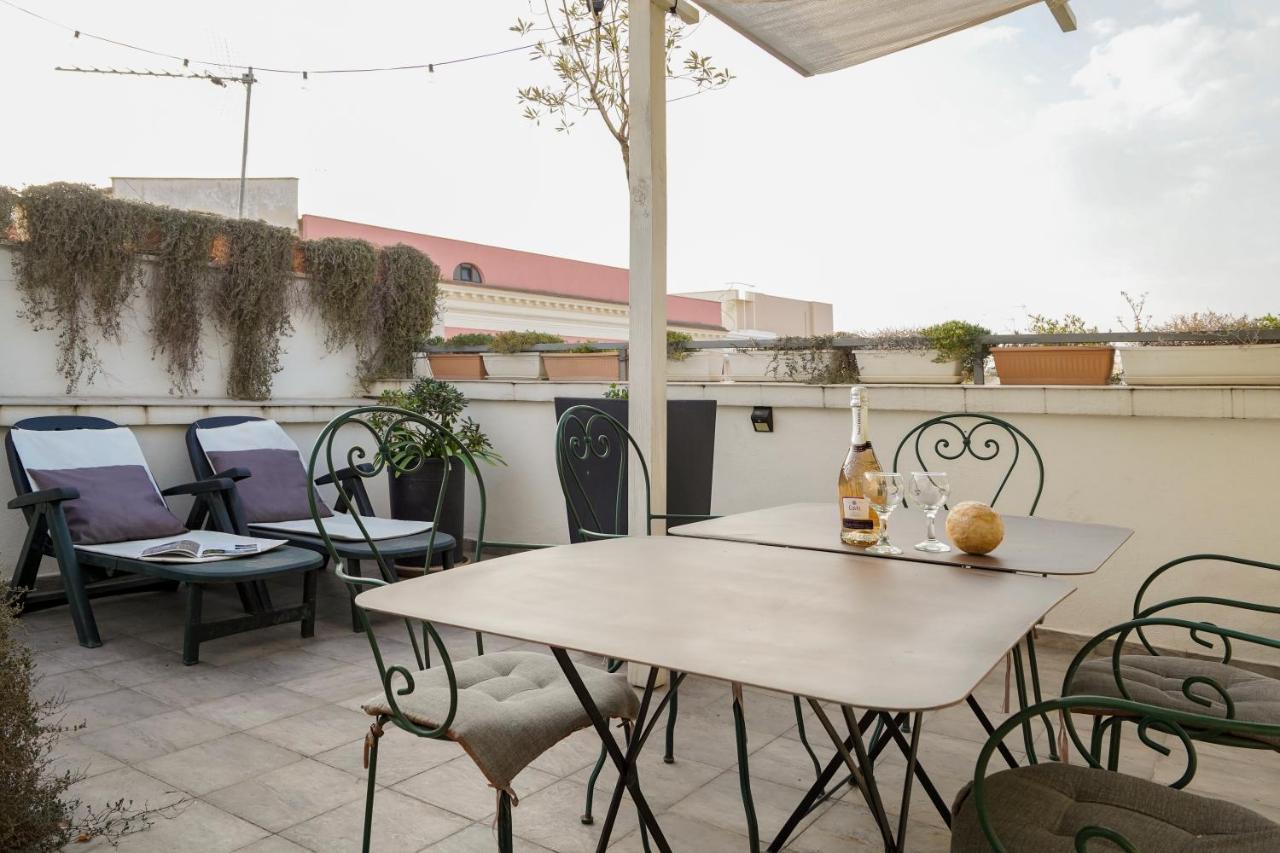 Winnili Apartments Trani Bagian luar foto