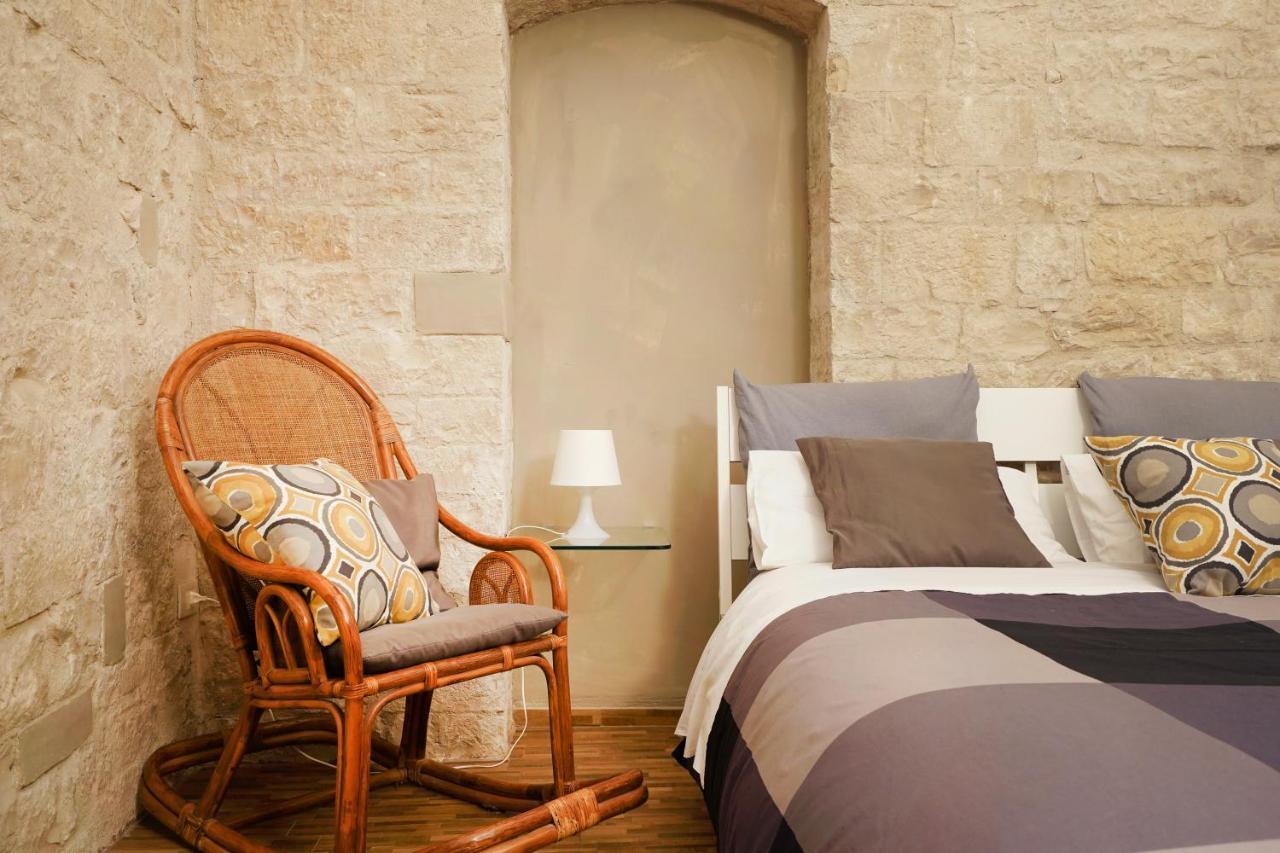 Winnili Apartments Trani Bagian luar foto