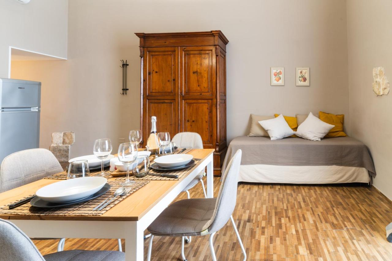 Winnili Apartments Trani Bagian luar foto